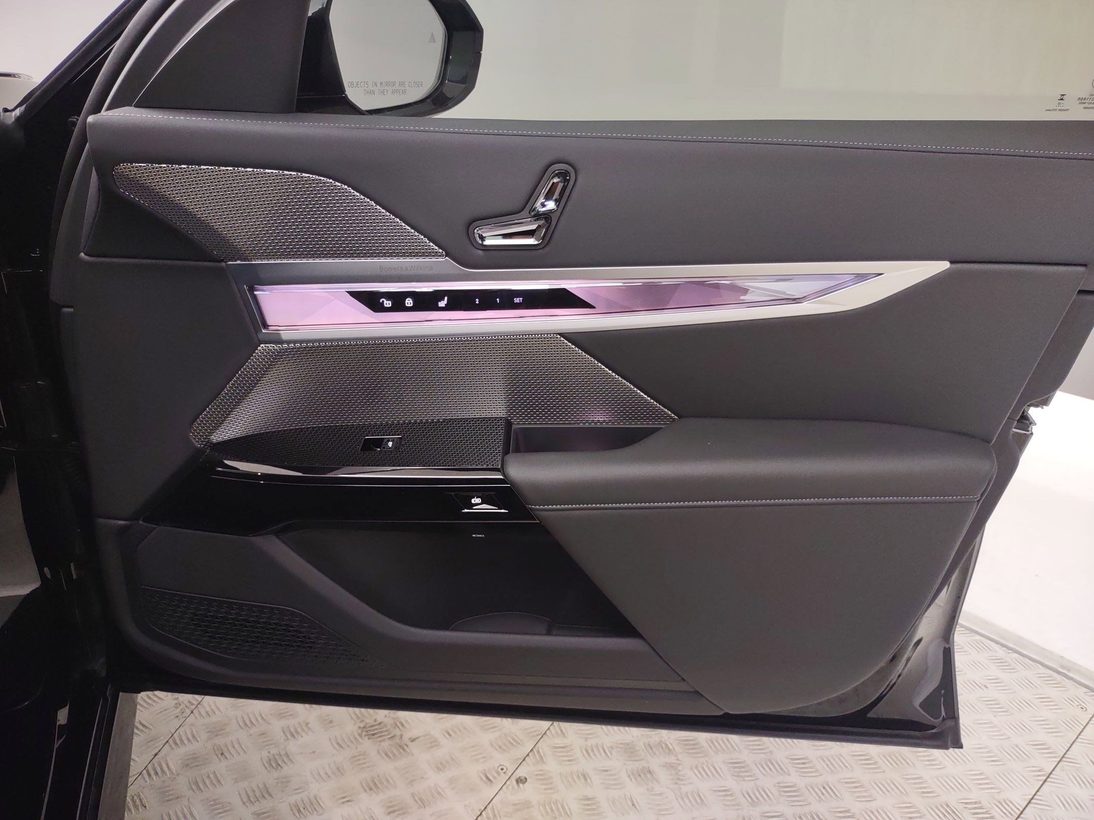 New 2026 BMW 740i w/ Premium Package image 27