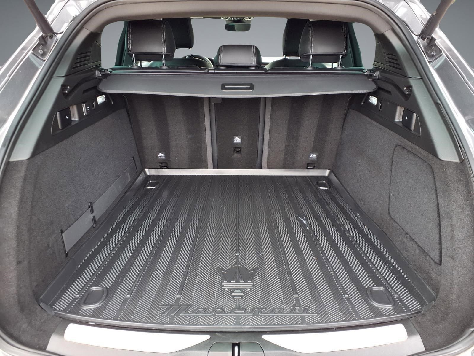 Used 2023 Maserati Grecale GT image 12