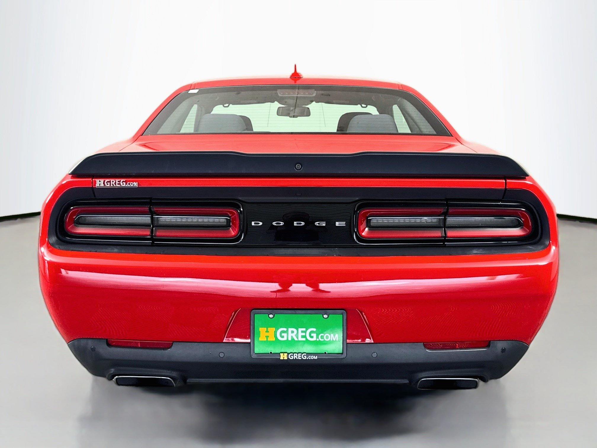 Used 2018 Dodge Challenger R/T Scat Pack RWD image 8