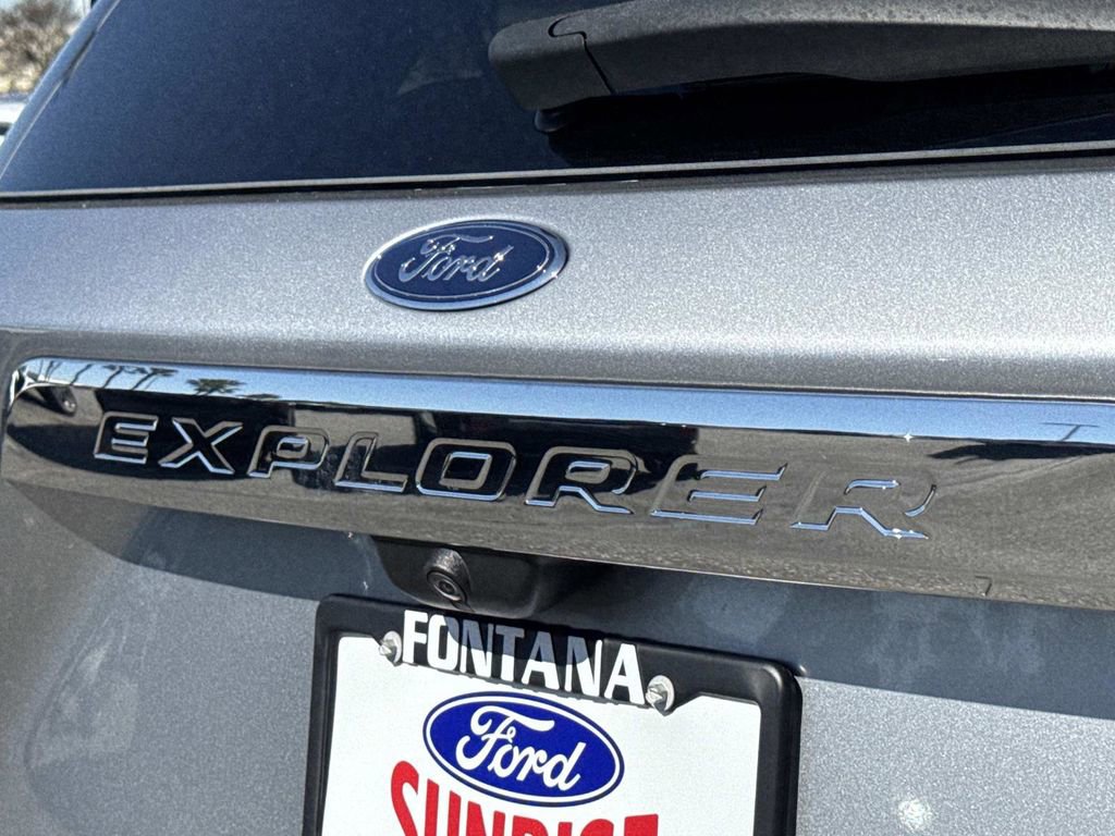 Certified 2023 Ford Explorer XLT image 27