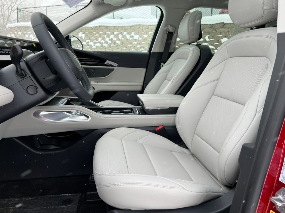 New 2026 Lincoln Nautilus Premier w/ Equipment Group 102A AWD/4WD image 4