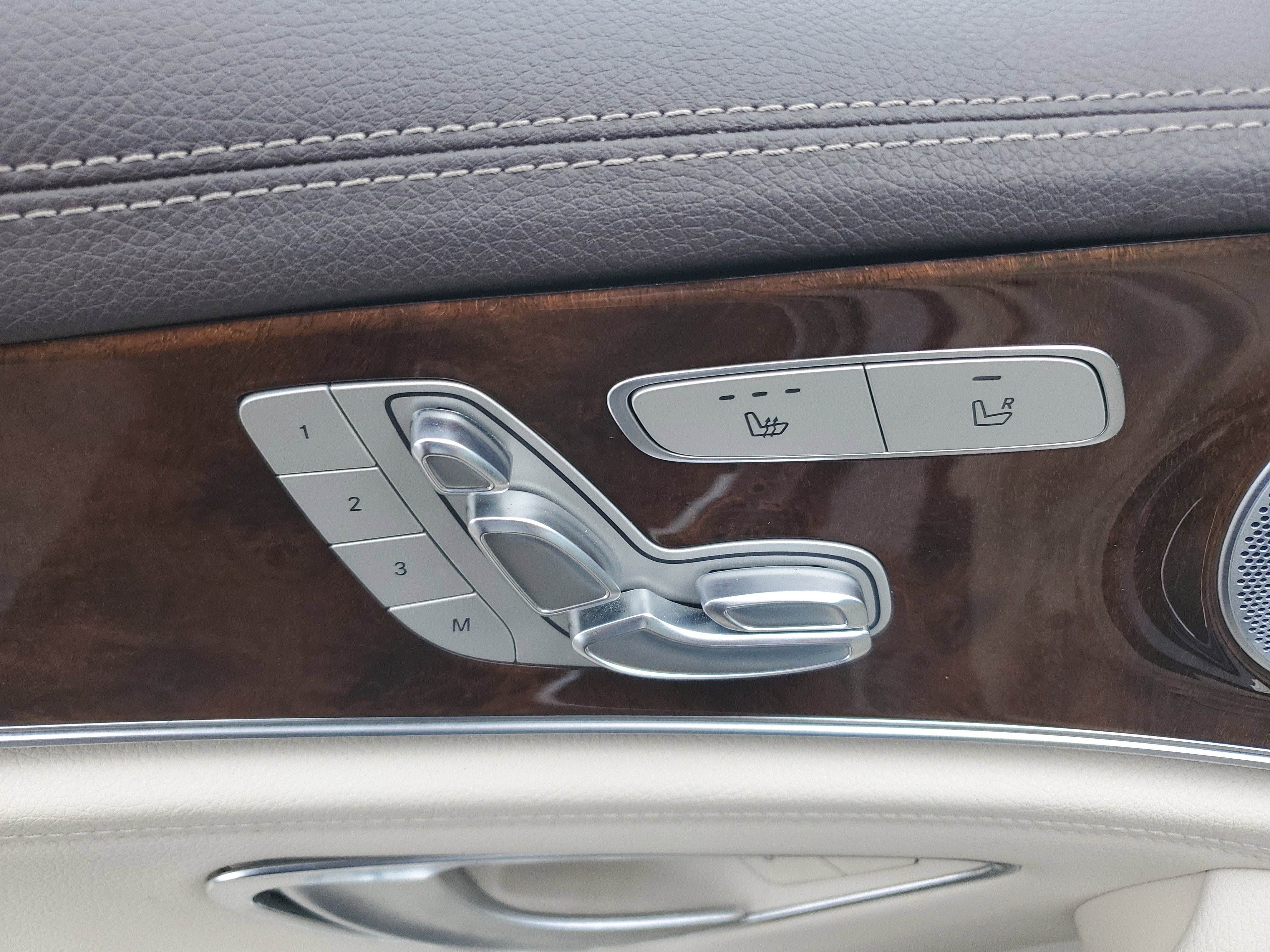 Used 2018 Mercedes-Benz E 300 4MATIC image 21