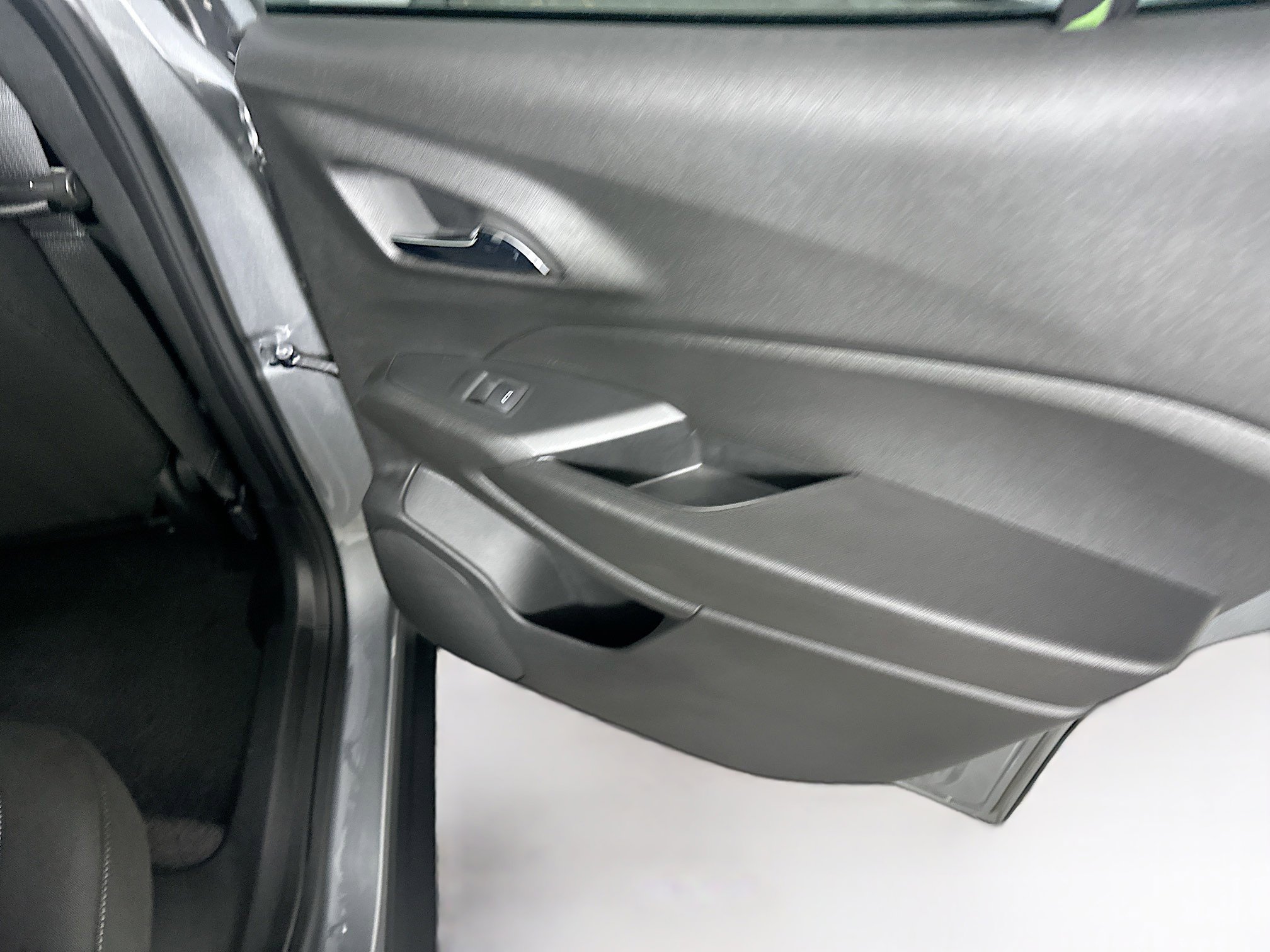 Used 2024 Chevrolet Trax LS FWD image 27