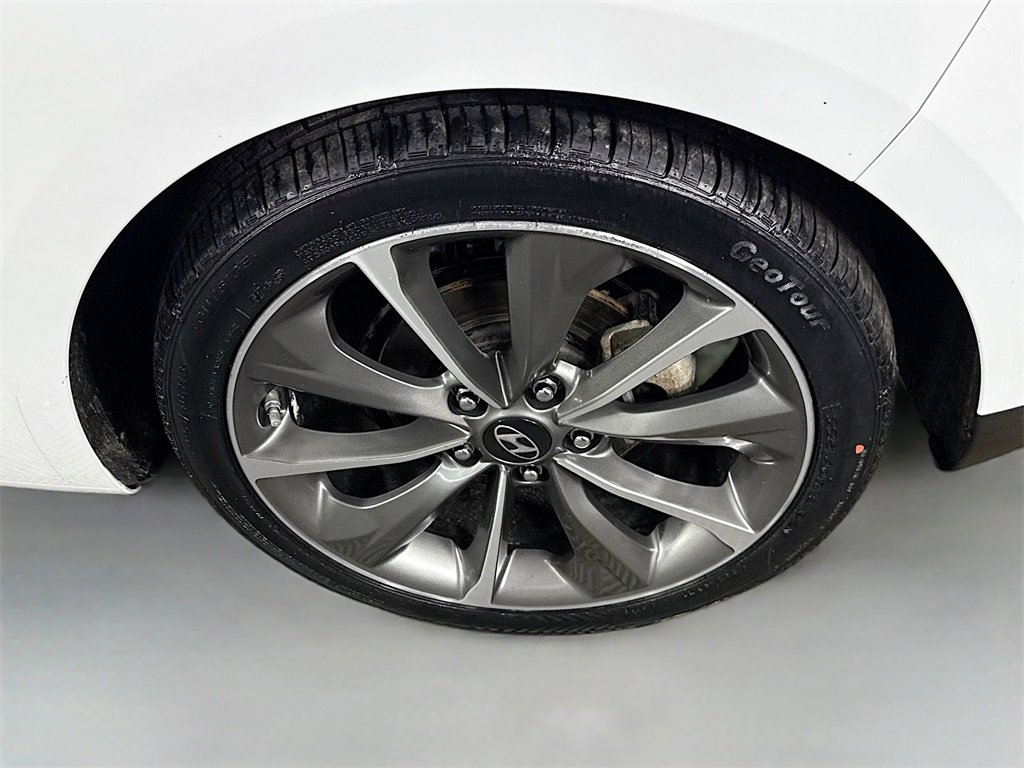 Used 2020 Hyundai Veloster 2.0 Premium image 34