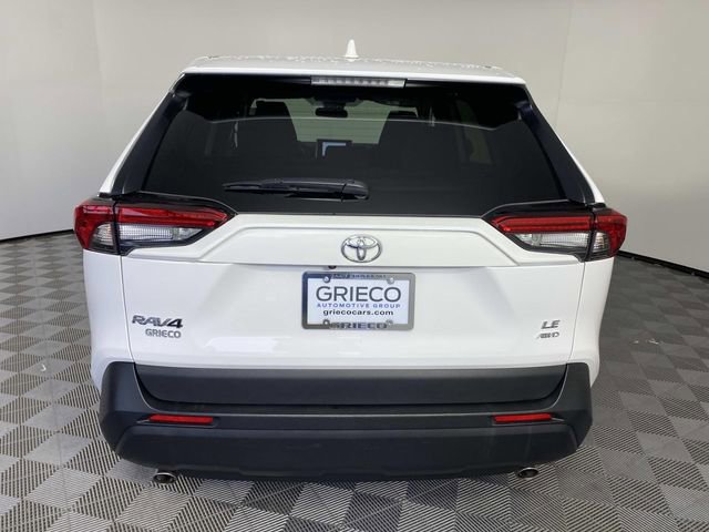 Used 2025 Toyota RAV4 LE image 7