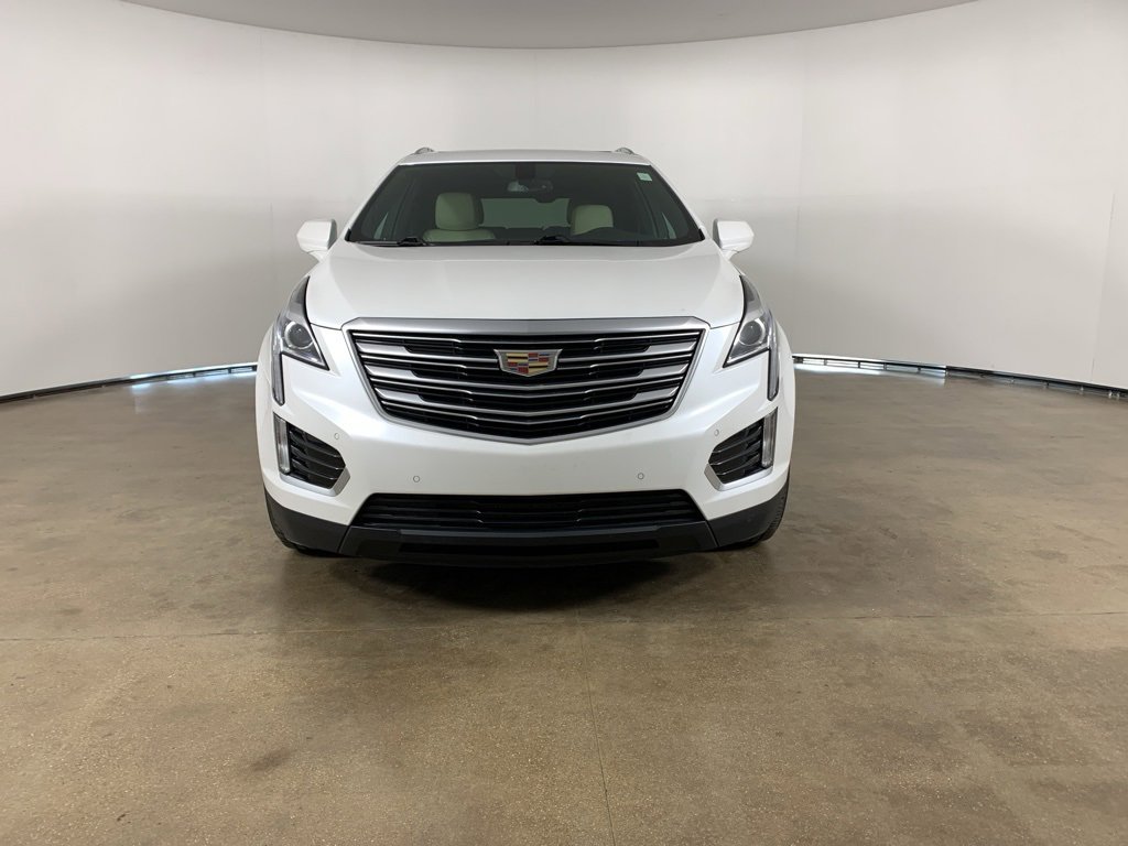 Used 2017 Cadillac XT5 Luxury w/ Advanced Security Package image 3