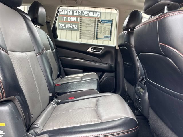 Used 2020 Nissan Pathfinder SL AWD/4WD image 13