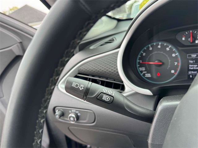 Used 2023 Chevrolet Malibu RS image 21