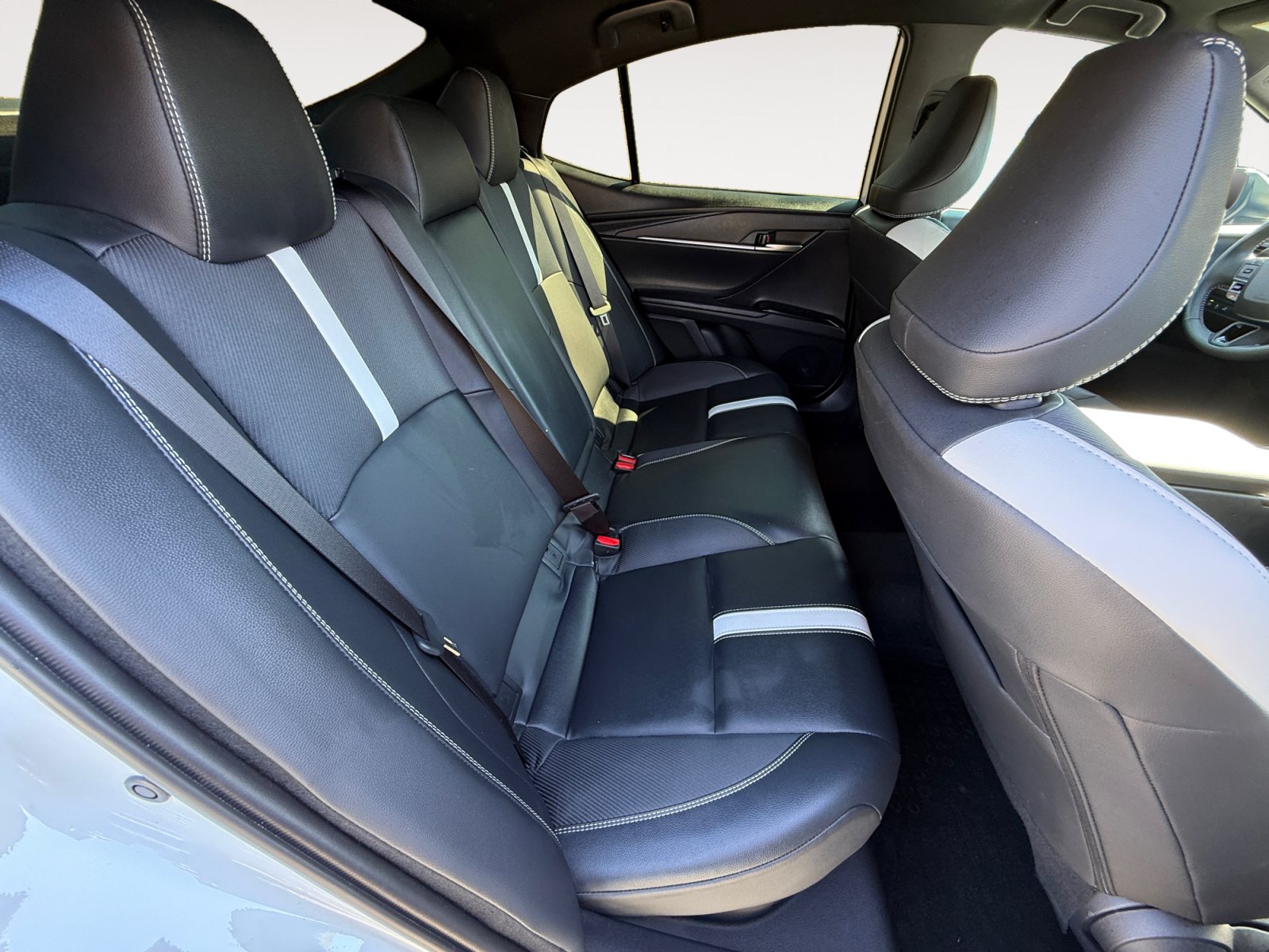 Used 2026 Toyota Camry SE FWD image 18