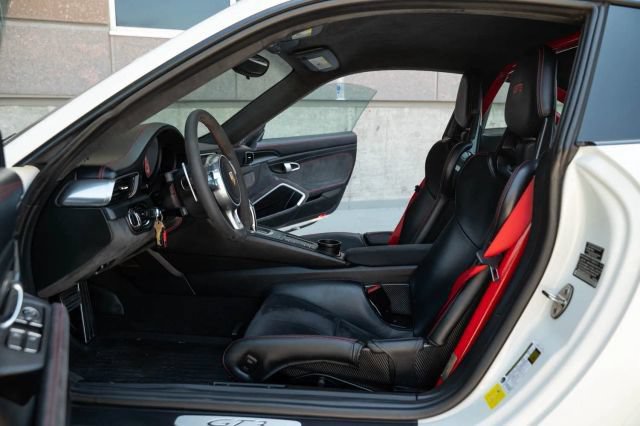 Used 2015 Porsche 911 GT3 RWD image 41