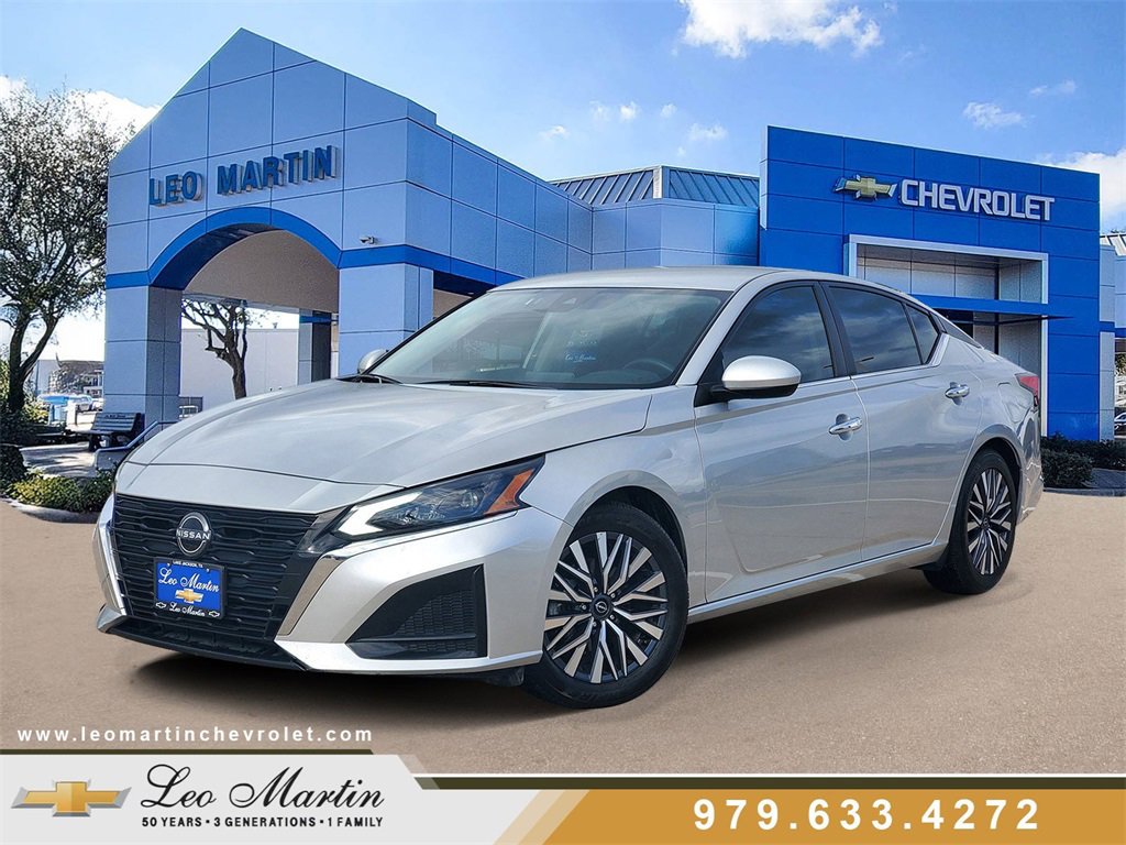 Used 2023 Nissan Altima 2.5 SV 360° Tour