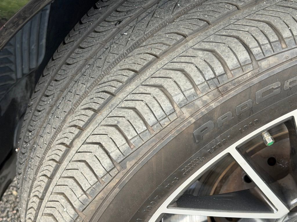 Used 2021 Porsche Cayenne image 16