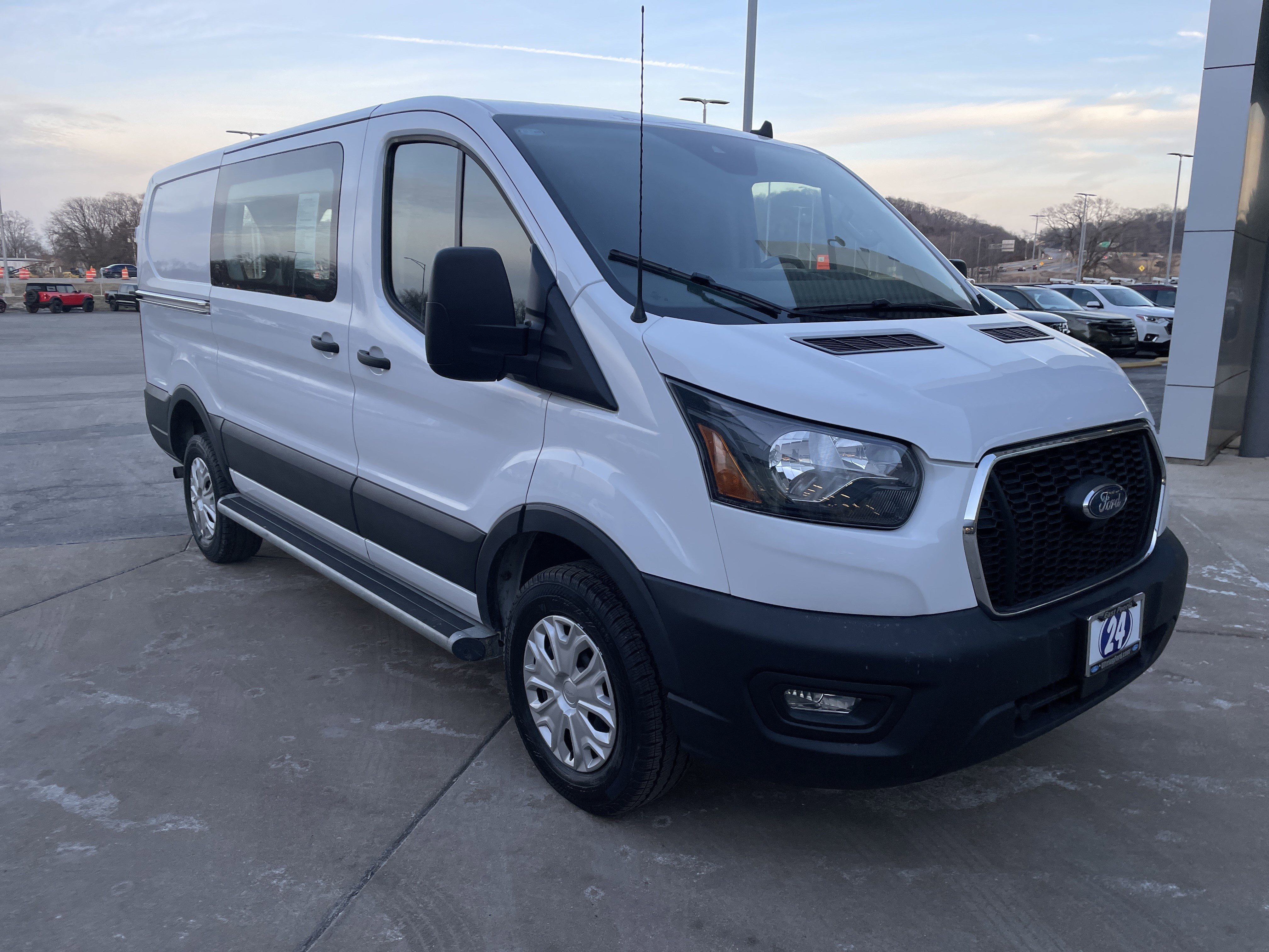 Used 2024 Ford Transit 250 Low Roof w/ Exterior Upgrade Package image 10