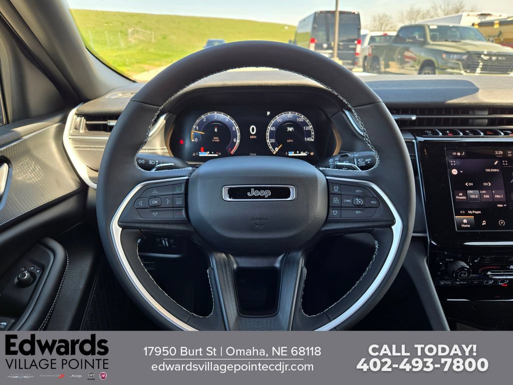 New 2026 Jeep Grand Cherokee L Laredo AWD/4WD image 17
