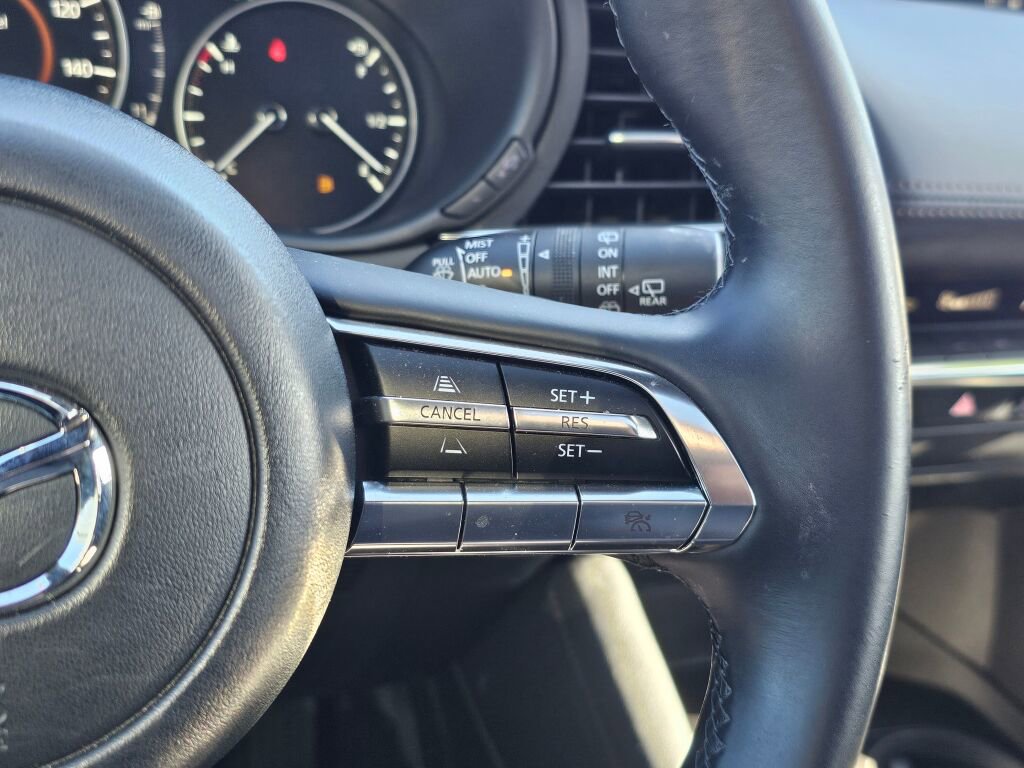 Used 2023 MAZDA MAZDA3 s image 32