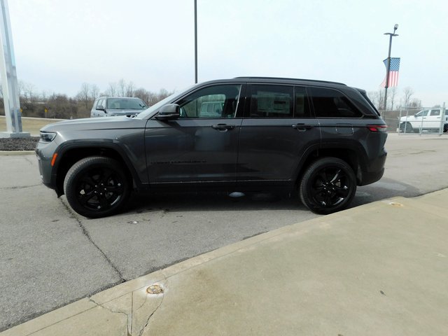 New 2026 Jeep Grand Cherokee Limited w/ Limited Altitude Package AWD/4WD image 27