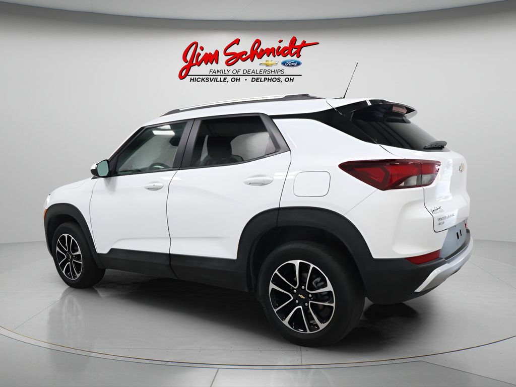 Used 2025 Chevrolet TrailBlazer LT AWD/4WD image 4