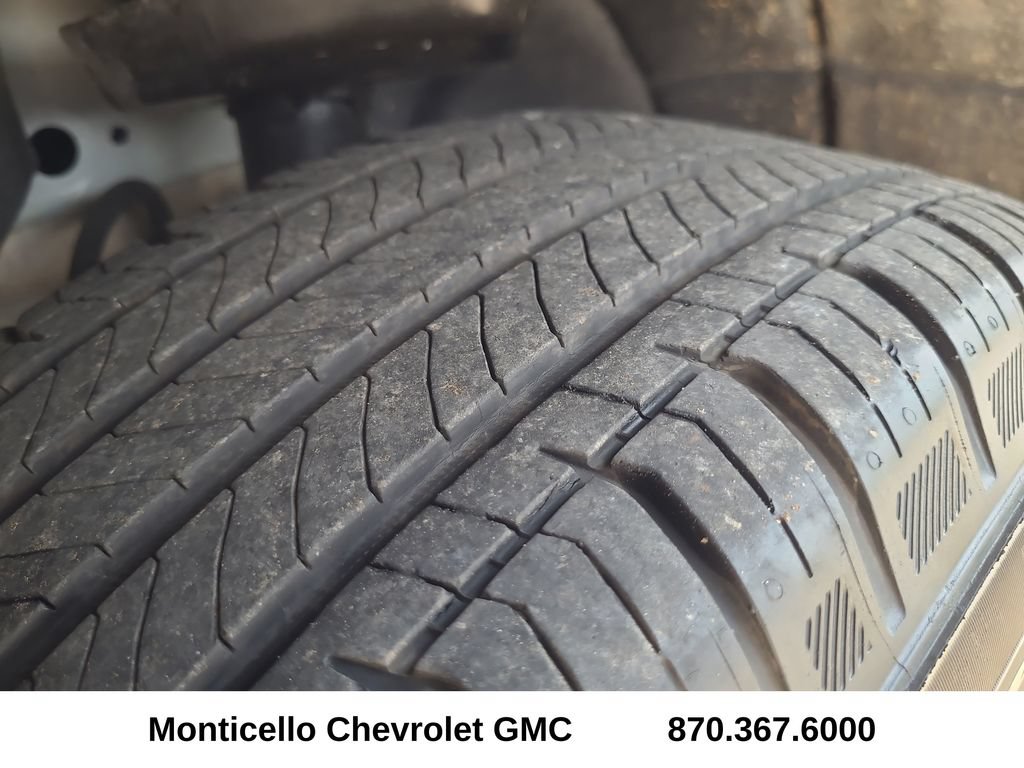 Used 2026 Chevrolet Equinox LT w/ Convenience Package II AWD/4WD image 11