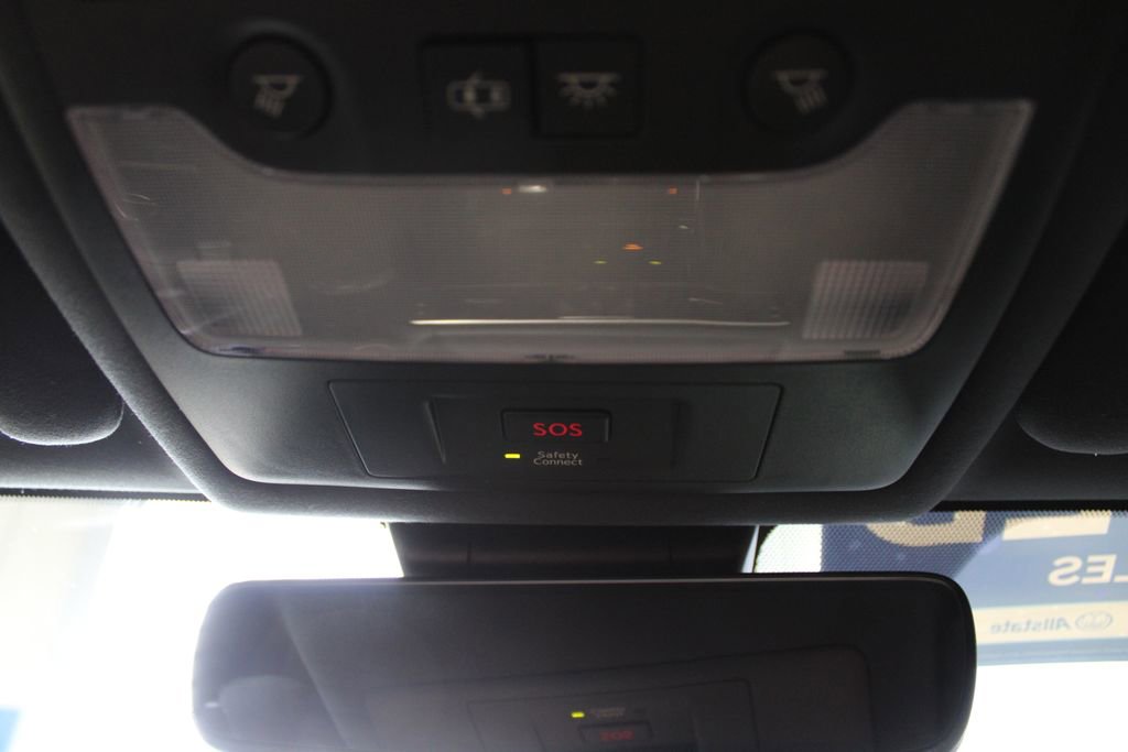 Used 2020 Lexus IS 300 F Sport w/ F Sport Package image 40