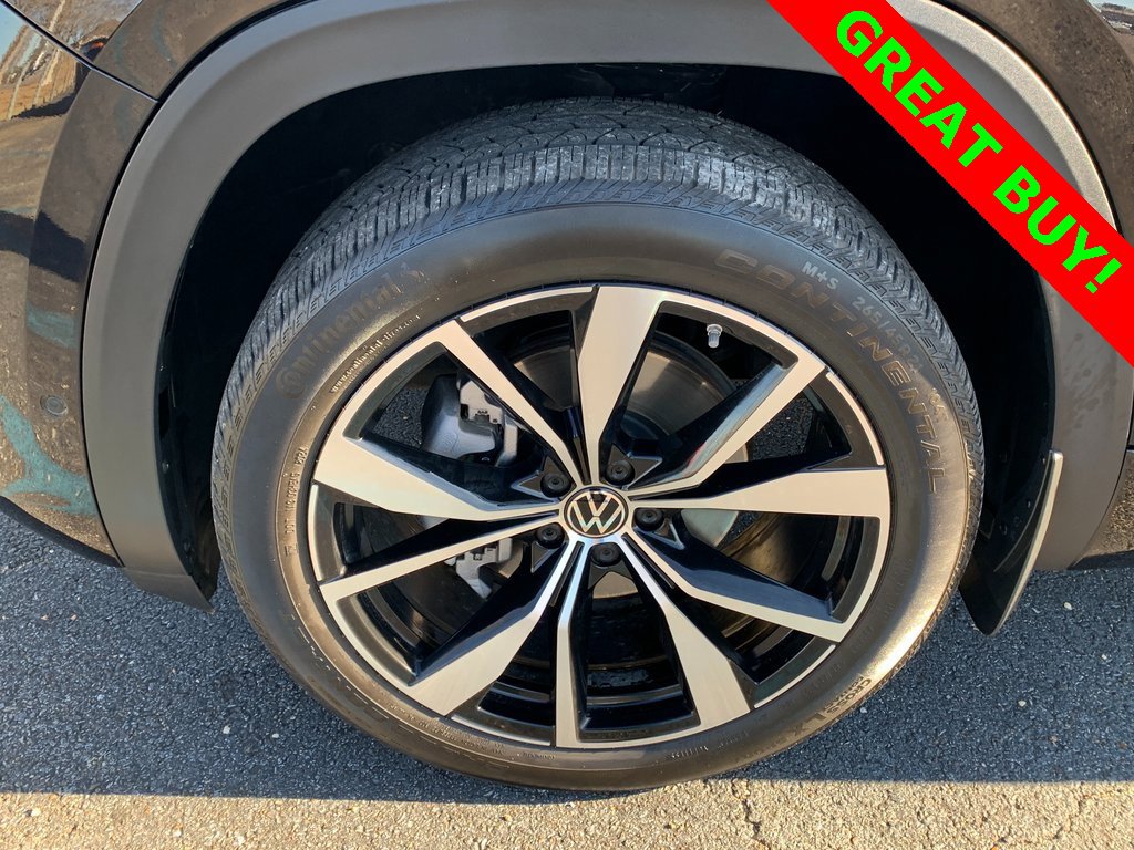 Used 2024 Volkswagen Atlas SEL Premium R-Line image 10