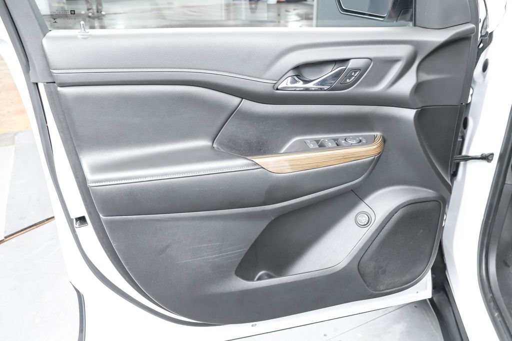 Used 2019 GMC Acadia SLE w/ Driver Alert Package I FWD image 22
