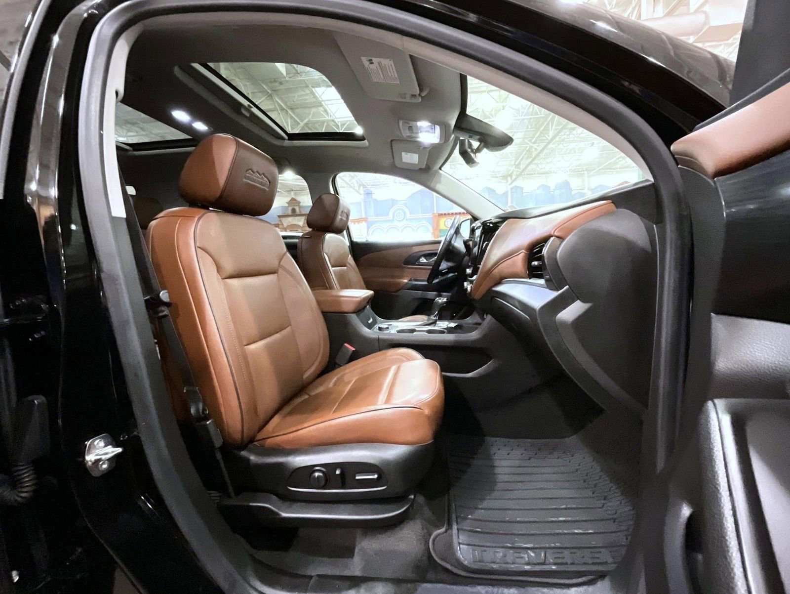 Used 2019 Chevrolet Traverse High Country image 15