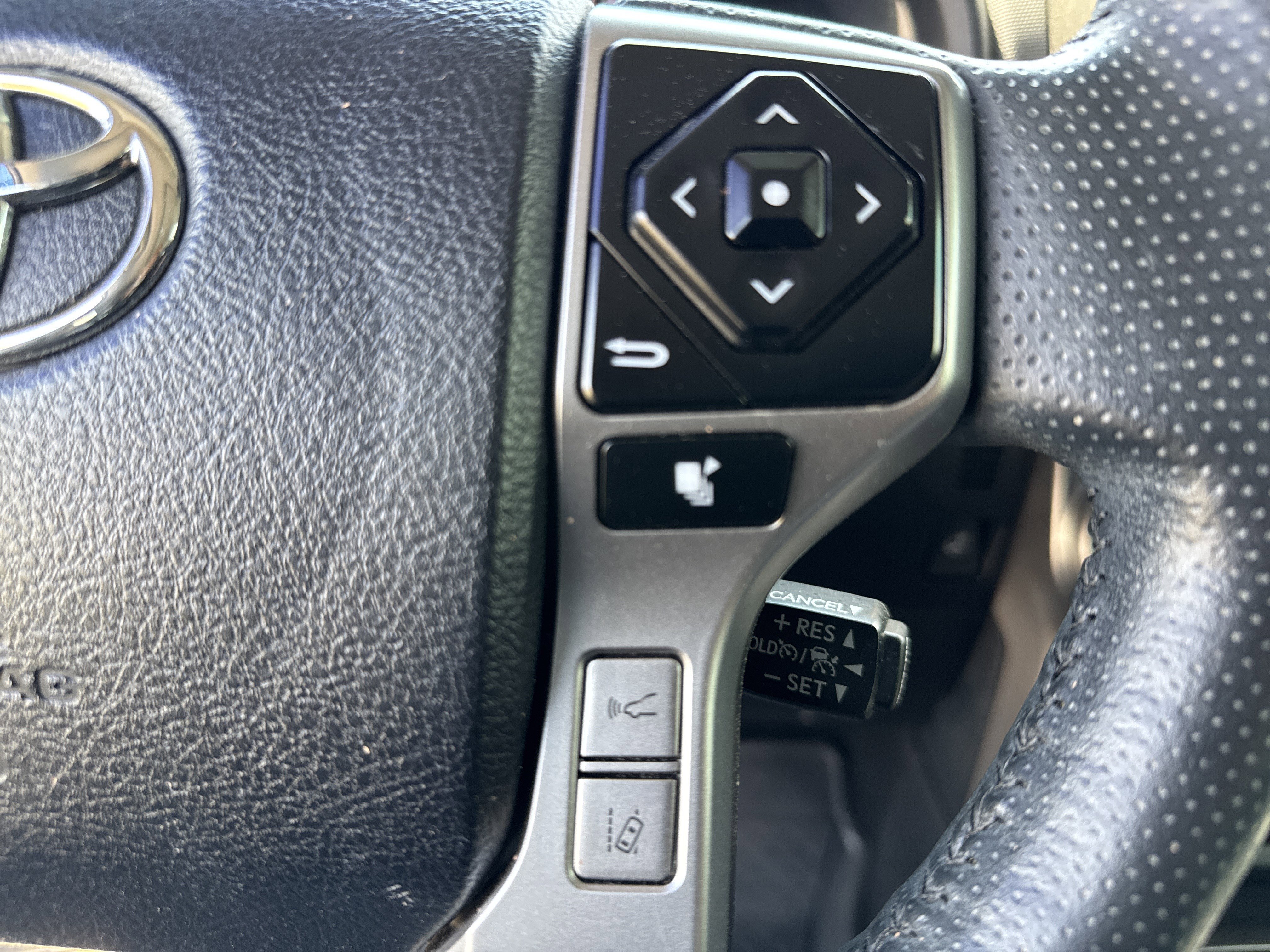 Used 2024 Toyota 4Runner SR5 Premium w/ Moonroof Package image 20