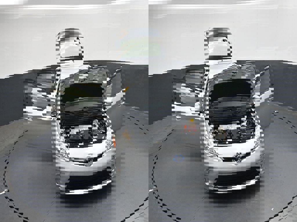 Used 2015 Toyota Prius Two FWD image 34