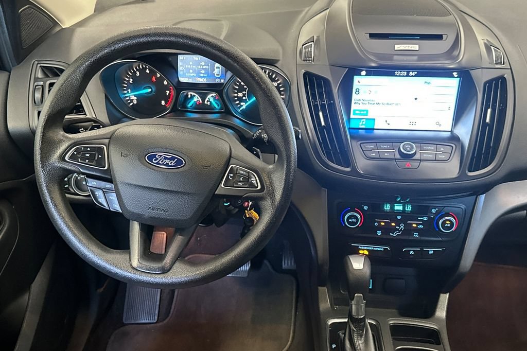 Used 2017 Ford Escape SE w/ Equipment Group 201A AWD/4WD image 14