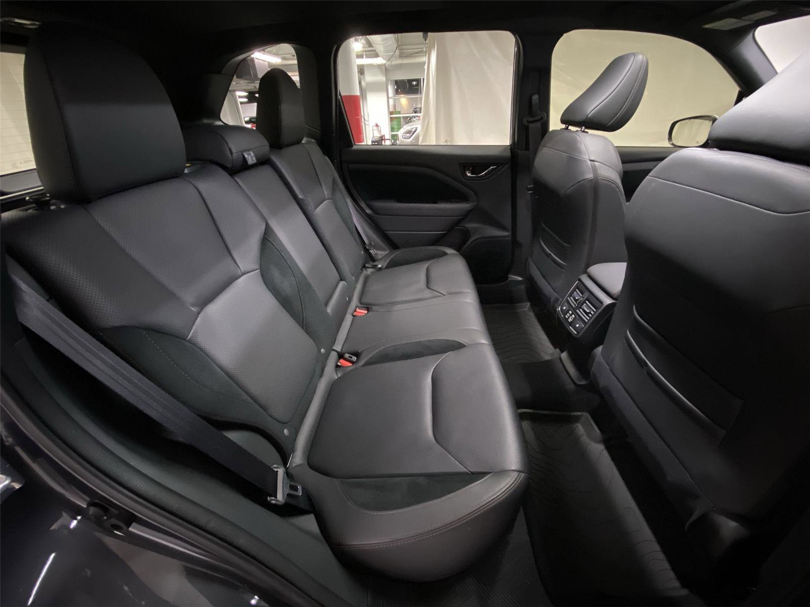 Used 2025 Subaru Forester Touring image 29