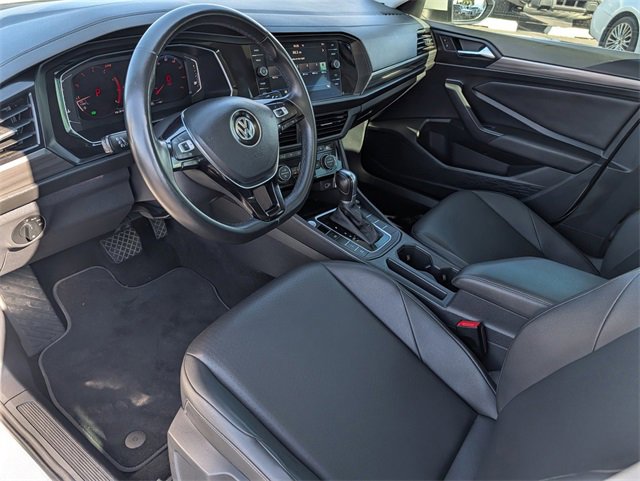 Used 2019 Volkswagen Jetta SEL w/ Cold Weather Package image 9
