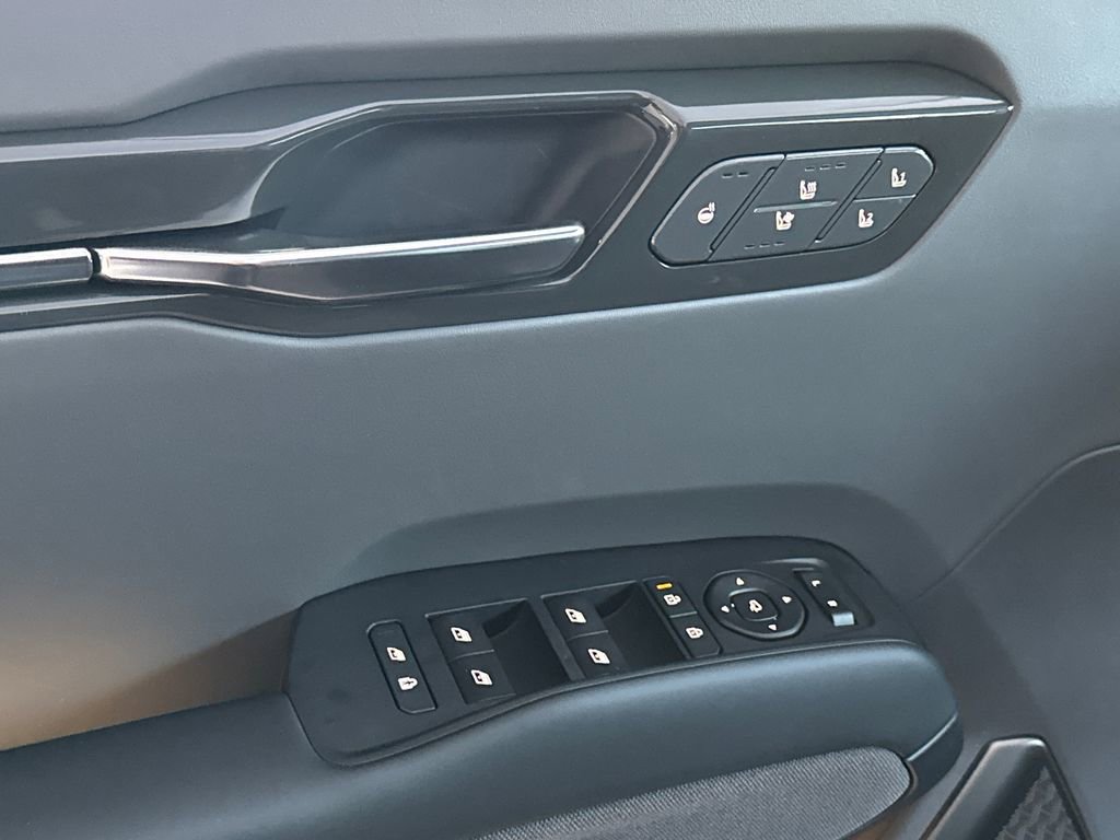 New 2026 Kia EV9 Land w/ Nightfall Edition Package image 13