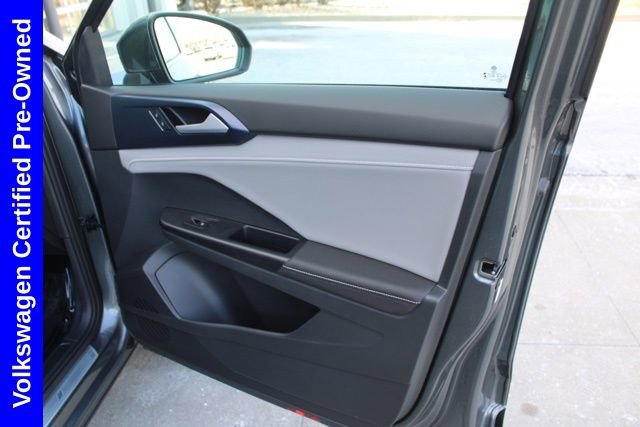 Used 2024 Volkswagen Taos SE image 21