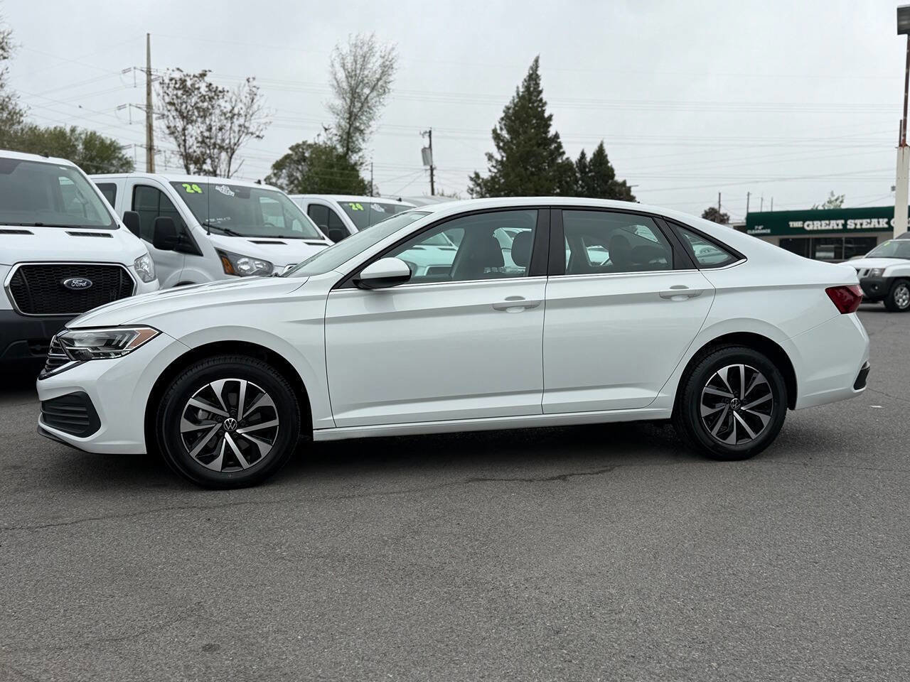 Used 2023 Volkswagen Jetta S image 2