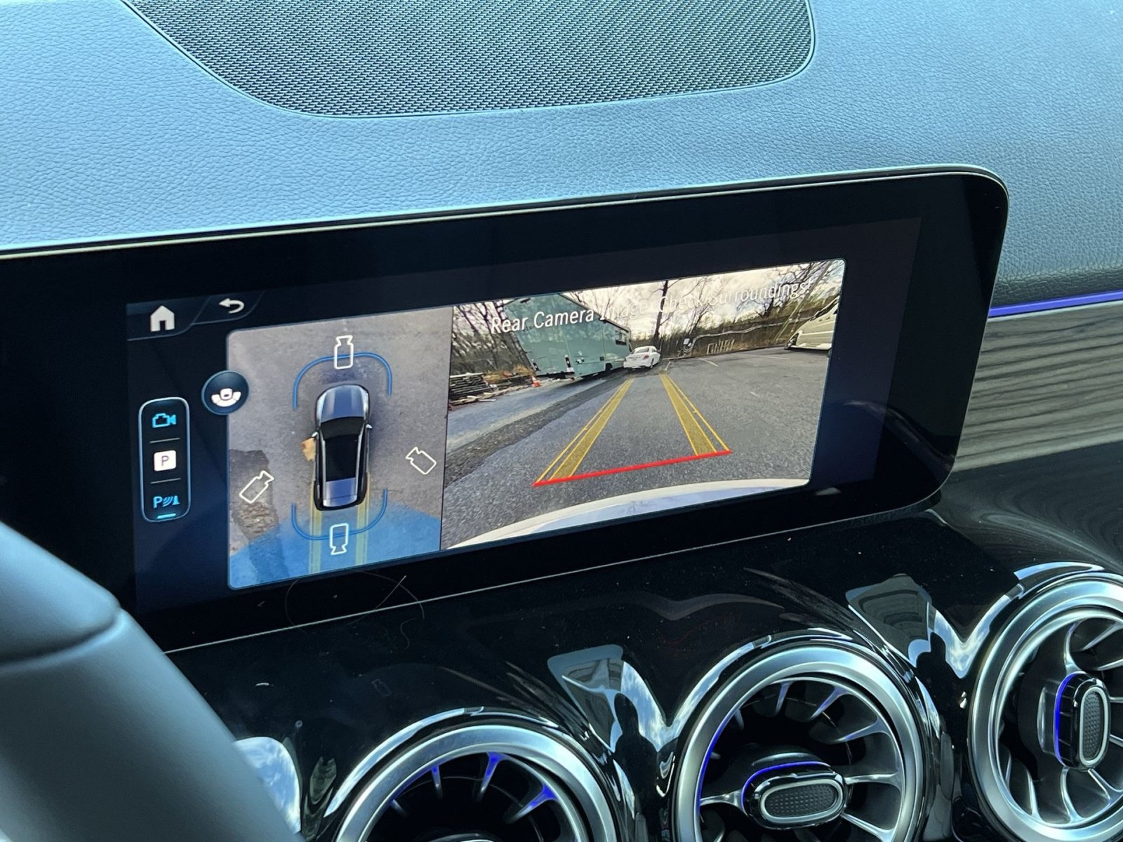 New 2026 Mercedes-Benz GLB 250 4MATIC image 18