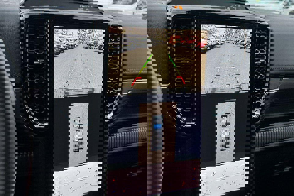 New 2025 Ford Ranger Lariat w/ Black Appearance Package image 35