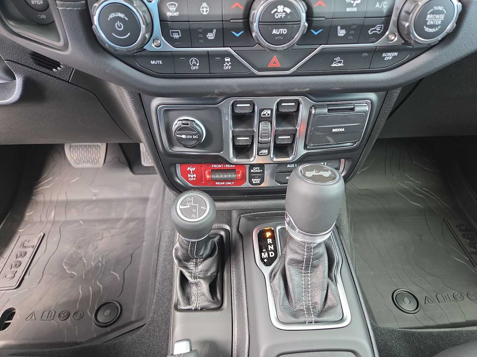 New 2026 Jeep Wrangler Unlimited Rubicon AWD/4WD image 25