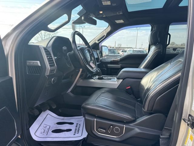 Used 2017 Ford F150 Platinum w/ Equipment Group 701A Luxury image 34