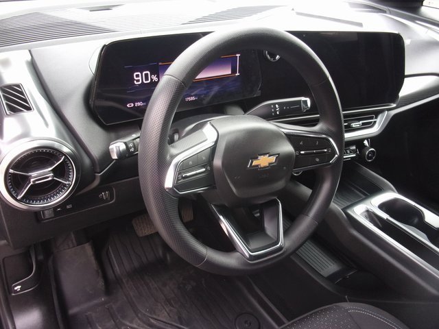 Used 2025 Chevrolet Equinox EV LT image 21