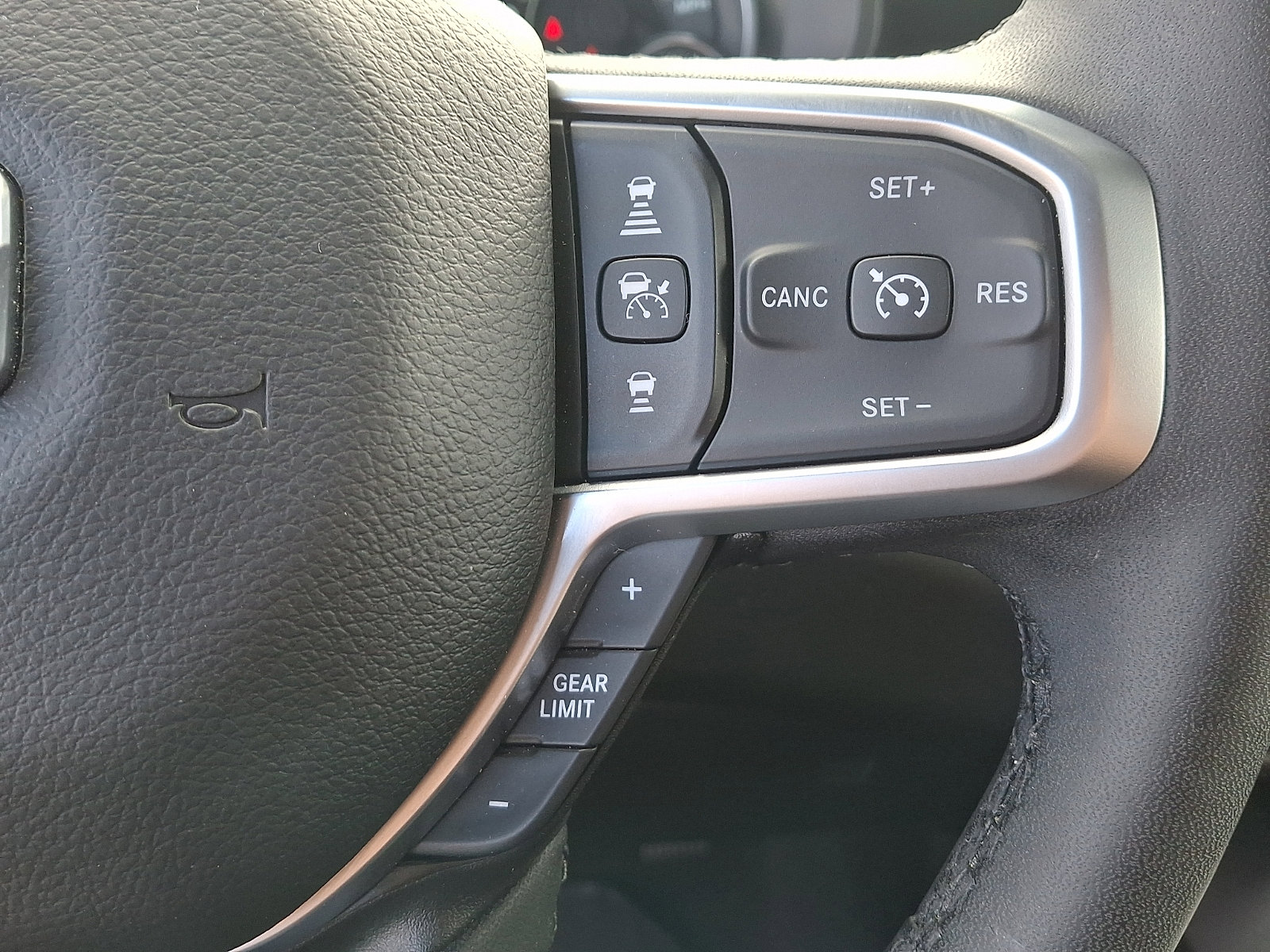 Used 2025 RAM 1500 Big Horn AWD/4WD image 21