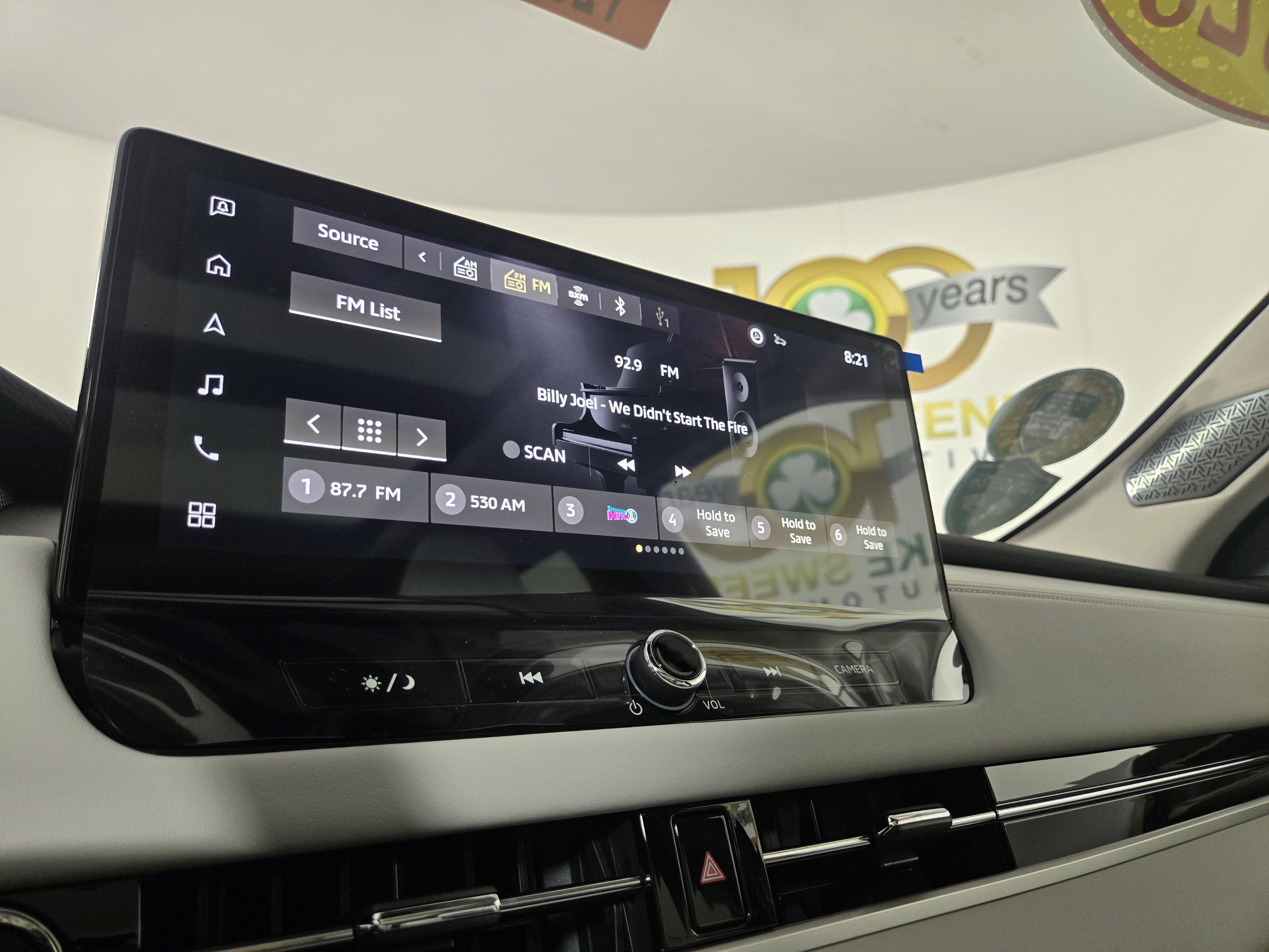 New 2025 Mitsubishi Outlander SE image 19