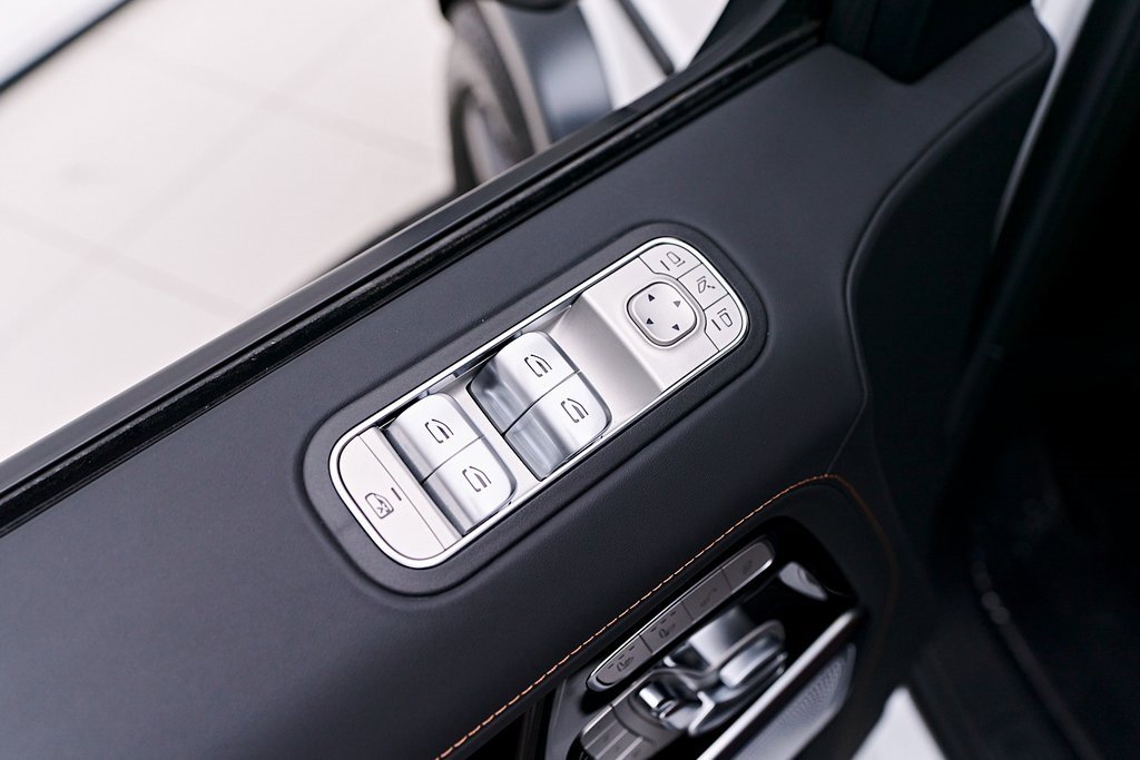 Used 2022 Mercedes-Benz G 550 image 33