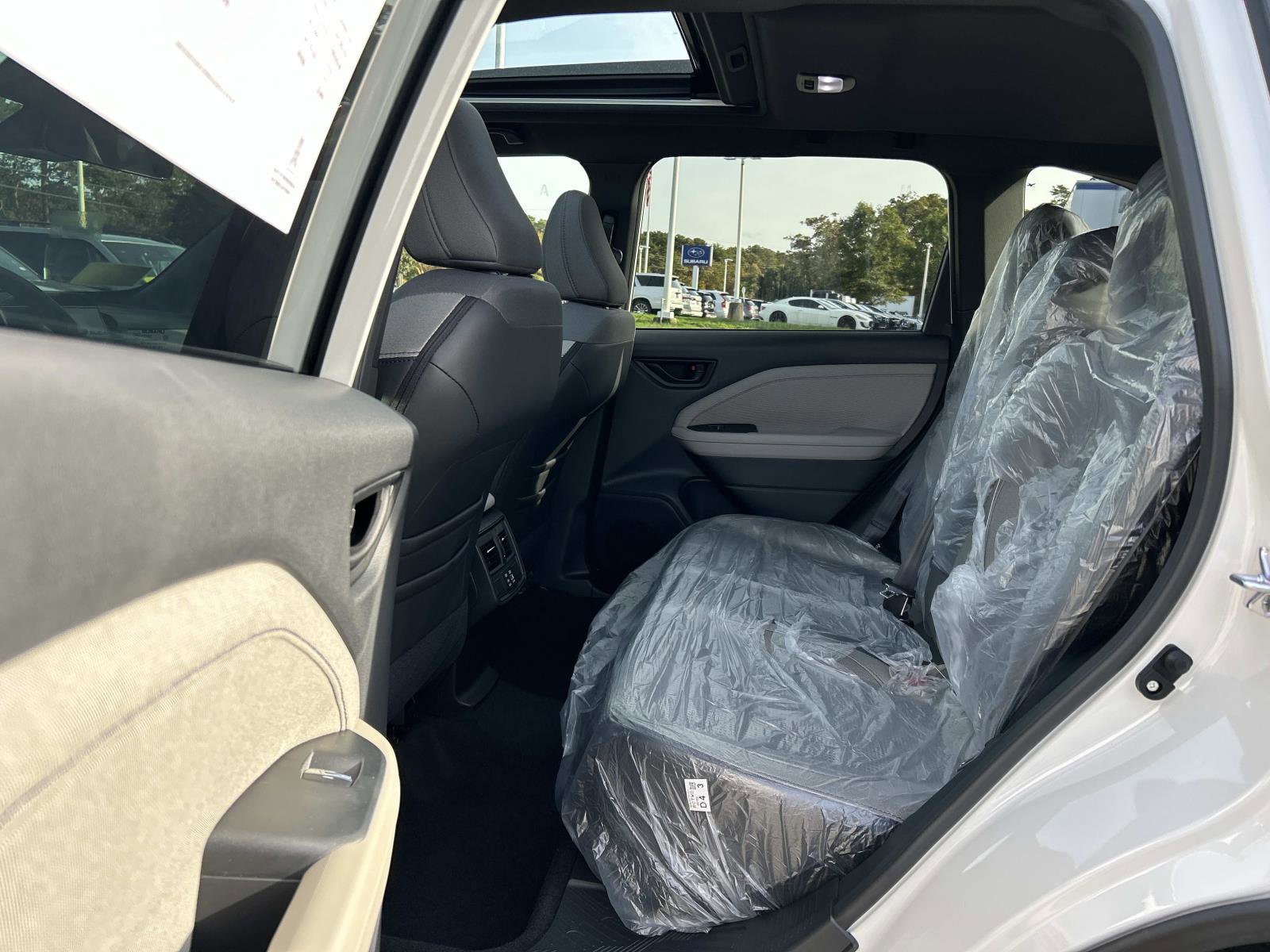 Used 2025 Subaru Forester Premium image 6