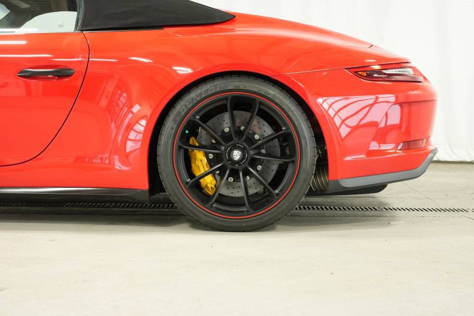 Used 2019 Porsche 911 Speedster image 45