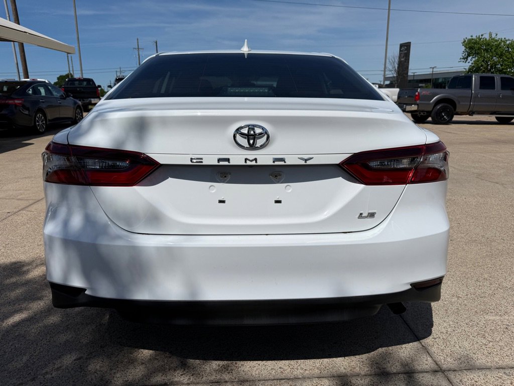 Used 2021 Toyota Camry LE FWD image 6