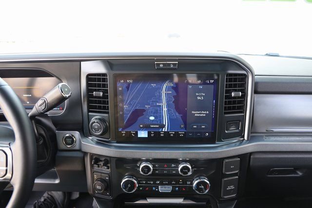 Used 2025 Ford F250 Platinum image 17