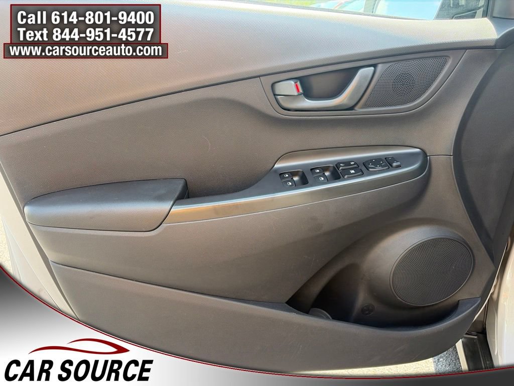 Used 2023 Hyundai Kona SE AWD/4WD image 15