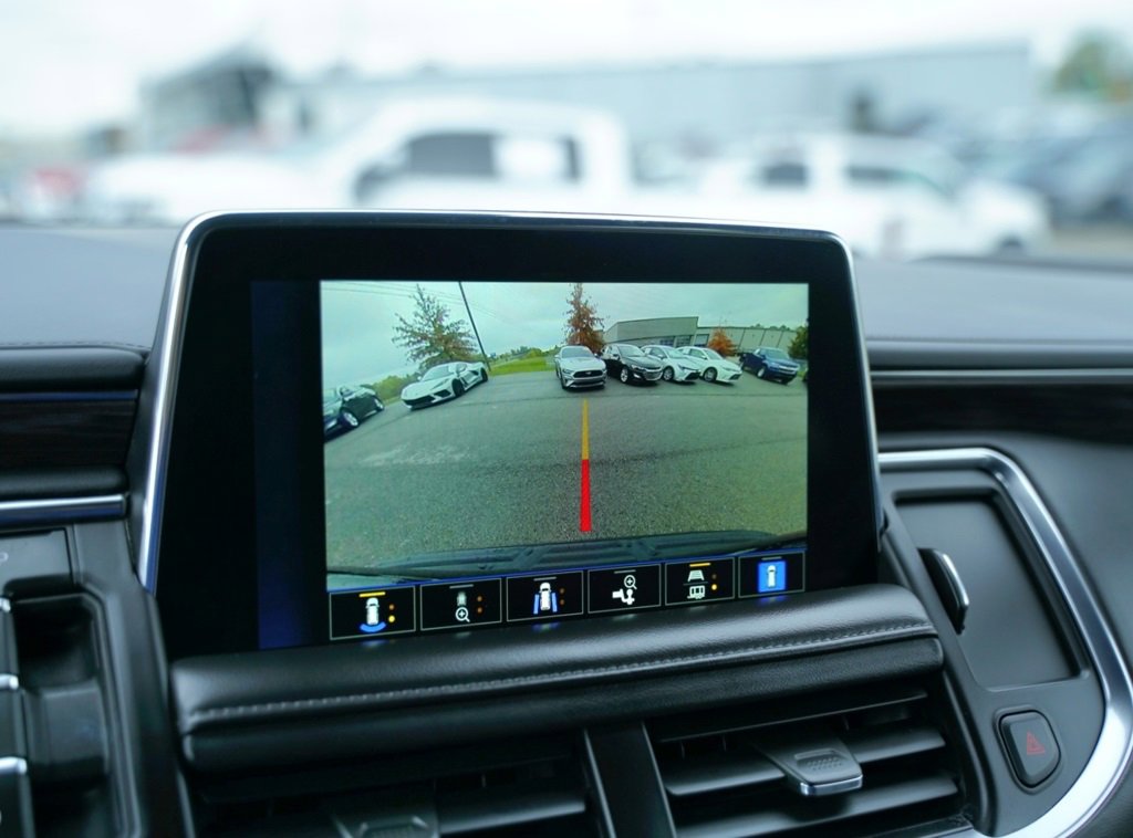 Used 2023 Chevrolet Tahoe LT w/ Luxury Package image 17