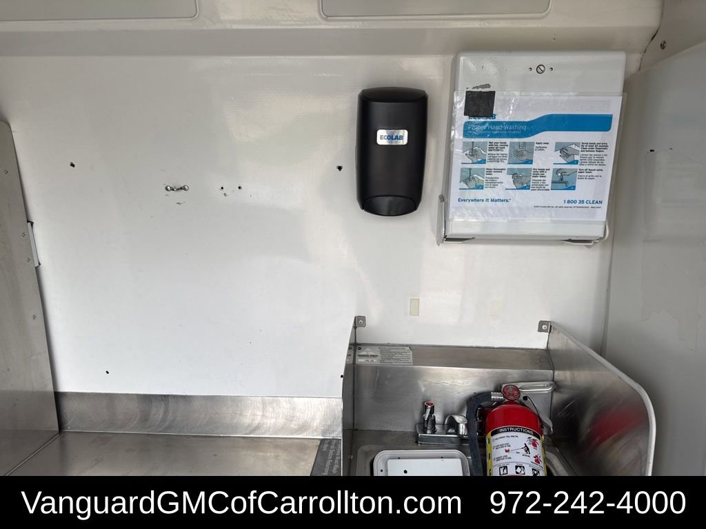 Used 2021 Mercedes-Benz Sprinter 4500 image 9