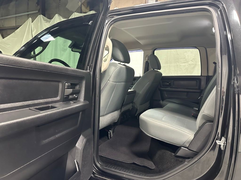 Used 2016 RAM 2500 Tradesman w/ Chrome Appearance Group image 36